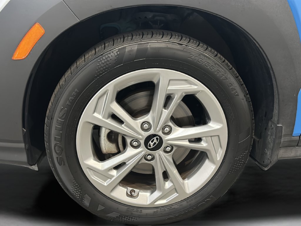 Certified 2023 Hyundai Kona SEL AWD/4WD image 9