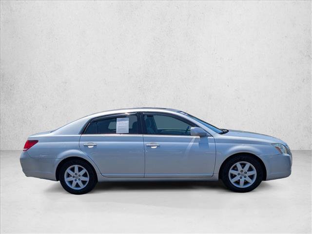 Used 2005 Toyota Avalon XL FWD image 4