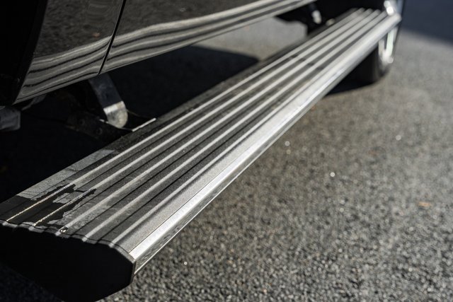 Used 2023 Ford Expedition Max Limited image 20