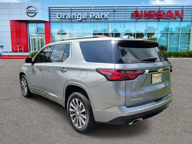 Used 2023 Chevrolet Traverse Premier FWD image 3