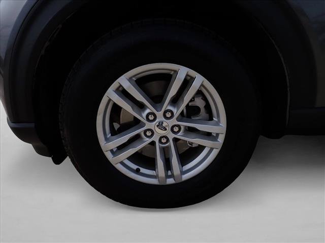 Used 2020 Ford Explorer XLT AWD/4WD image 7
