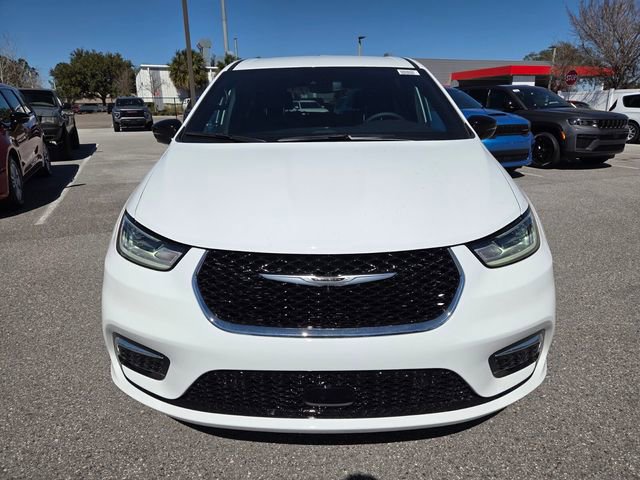 New 2026 Chrysler Pacifica Select FWD image 18