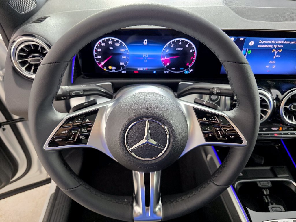 New 2026 Mercedes-Benz GLB 250 image 13