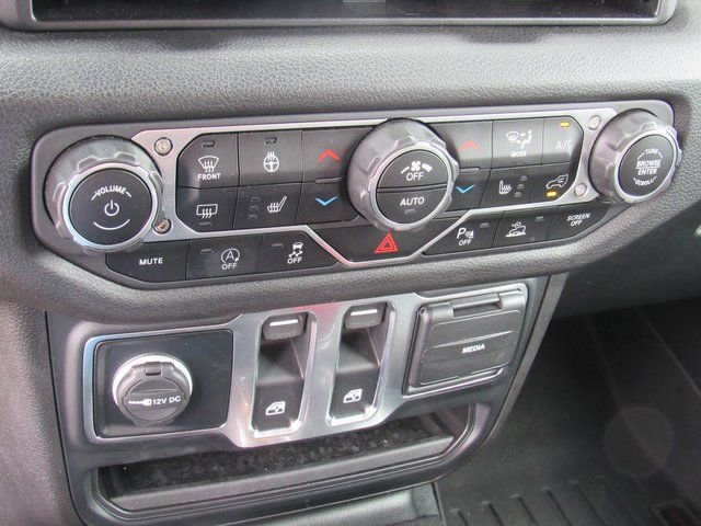 Used 2024 Jeep Wrangler Sport S image 16
