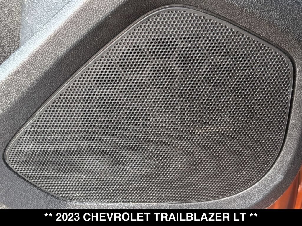 Used 2023 Chevrolet TrailBlazer LT w/ Convenience Package AWD/4WD image 27