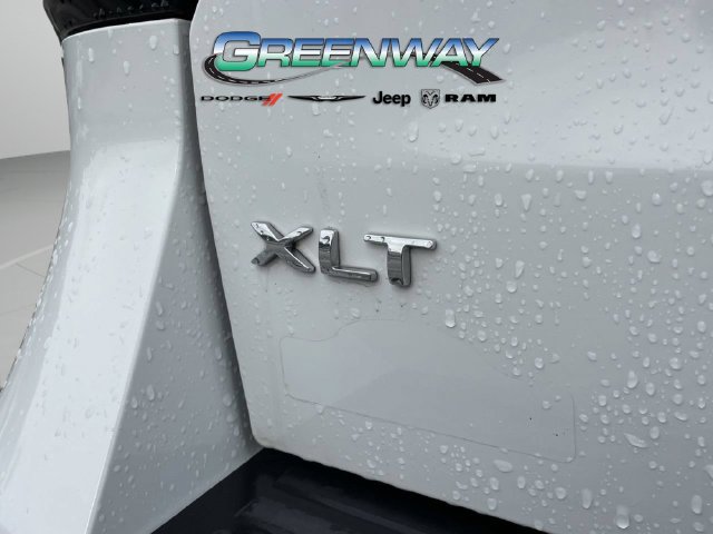 Used 2024 Ford Expedition XLT AWD/4WD image 34