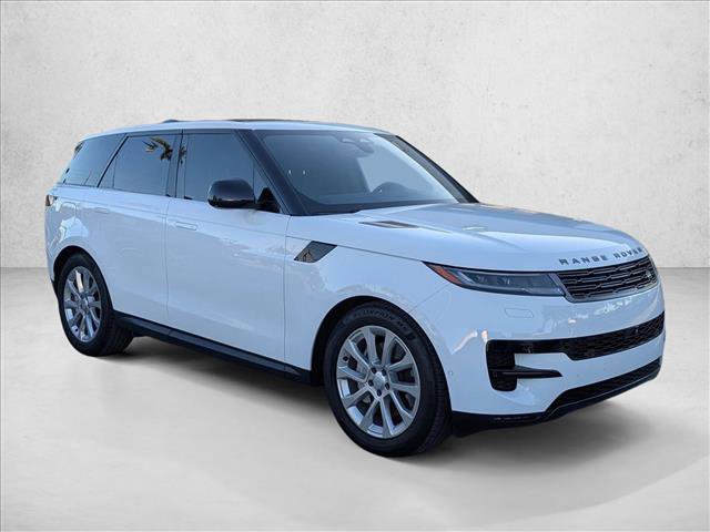 Used 2025 Land Rover Range Rover Sport image 3
