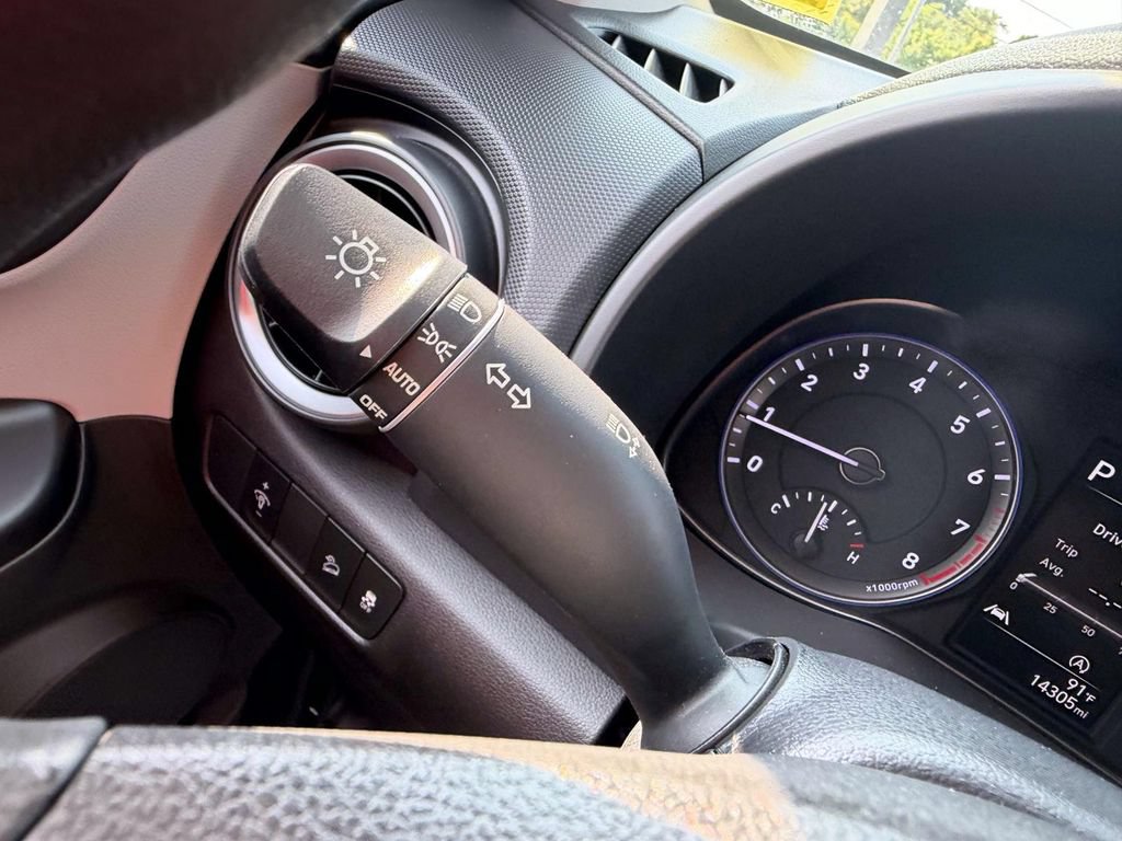 Certified 2023 Hyundai Kona SE AWD/4WD image 30
