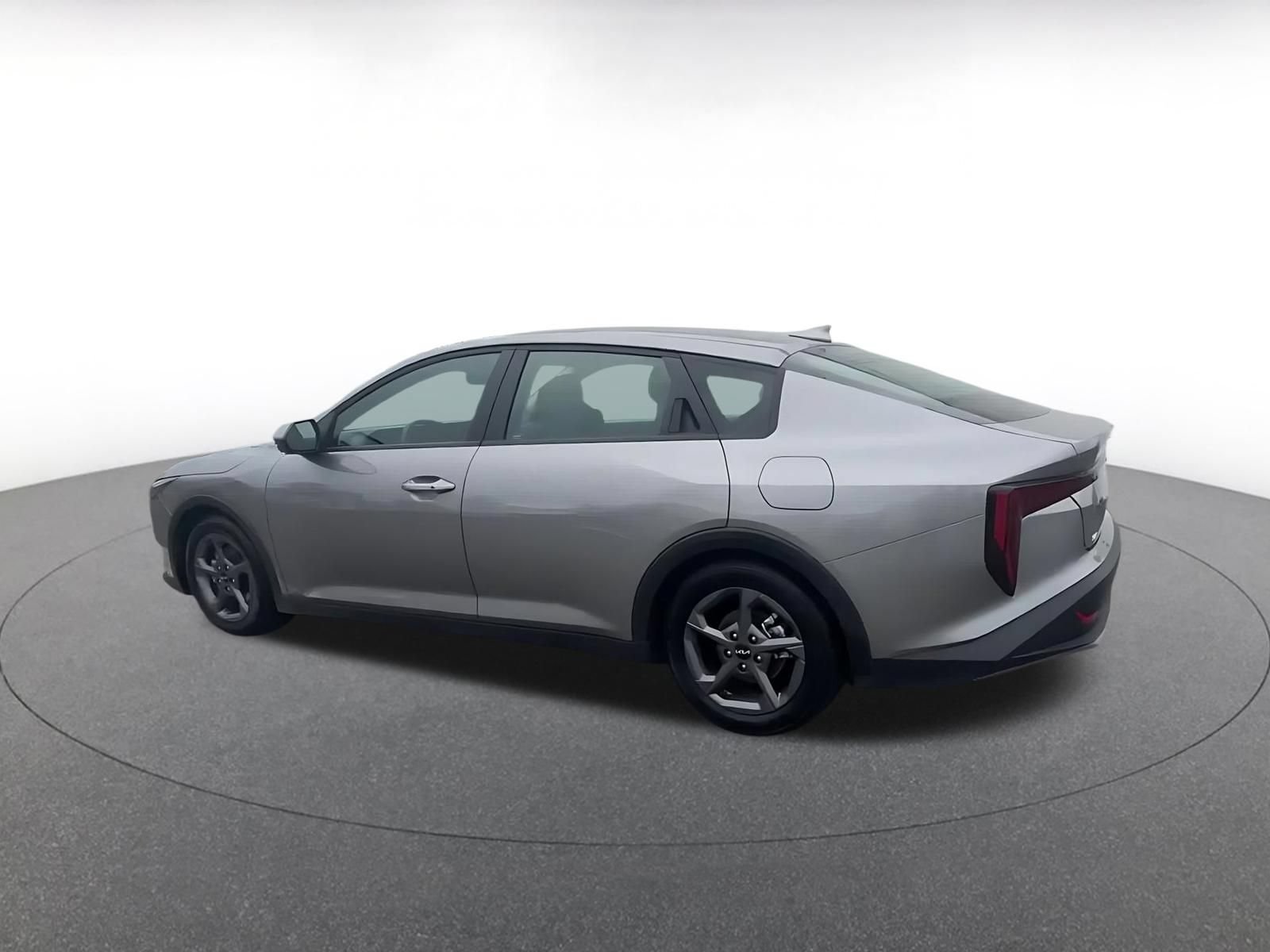 Used 2025 Kia K4 FWD image 9