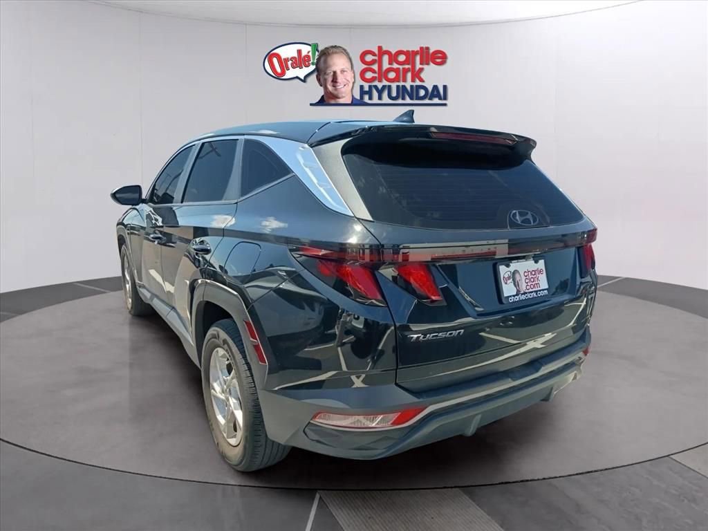 Used 2024 Hyundai Tucson SE AWD/4WD image 2