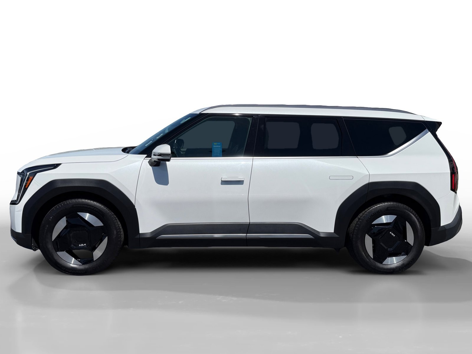 Used 2024 Kia EV9 Wind AWD/4WD image 2