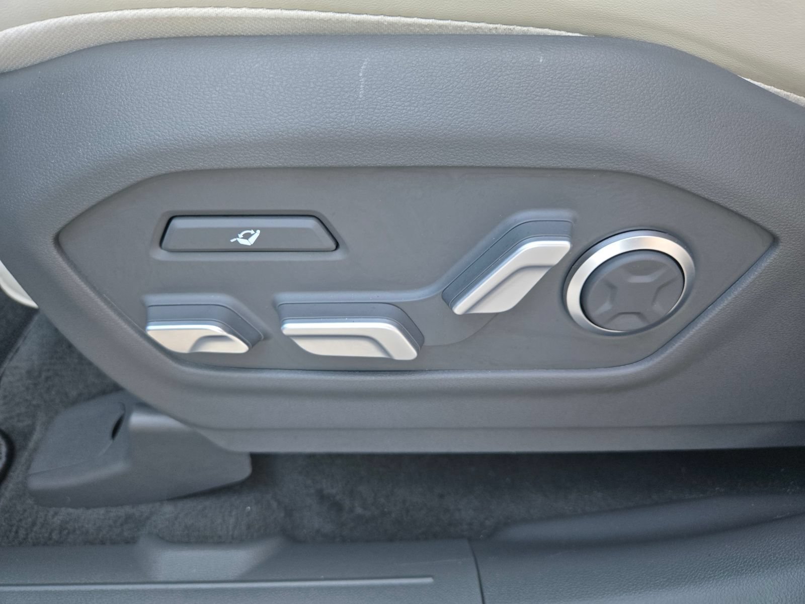 Certified 2024 Hyundai Santa Fe Calligraphy AWD/4WD image 25