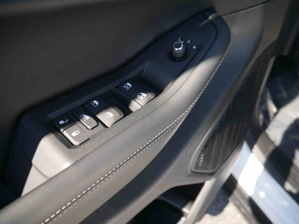 New 2025 Jeep Grand Cherokee Laredo X w/ Luxury Tech Group I image 24