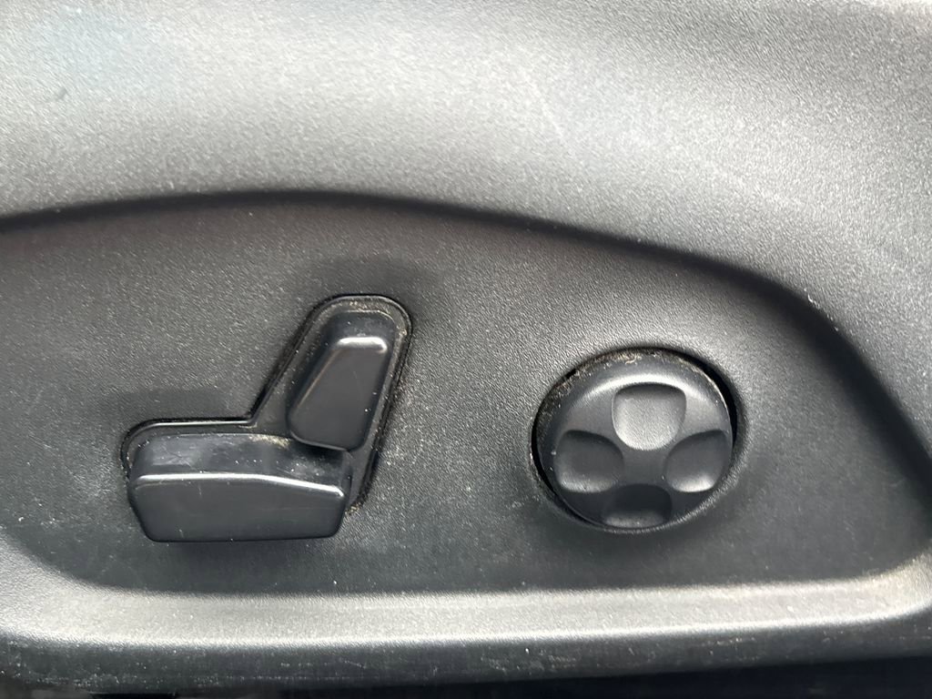 Used 2019 Jeep Compass Limited FWD image 8