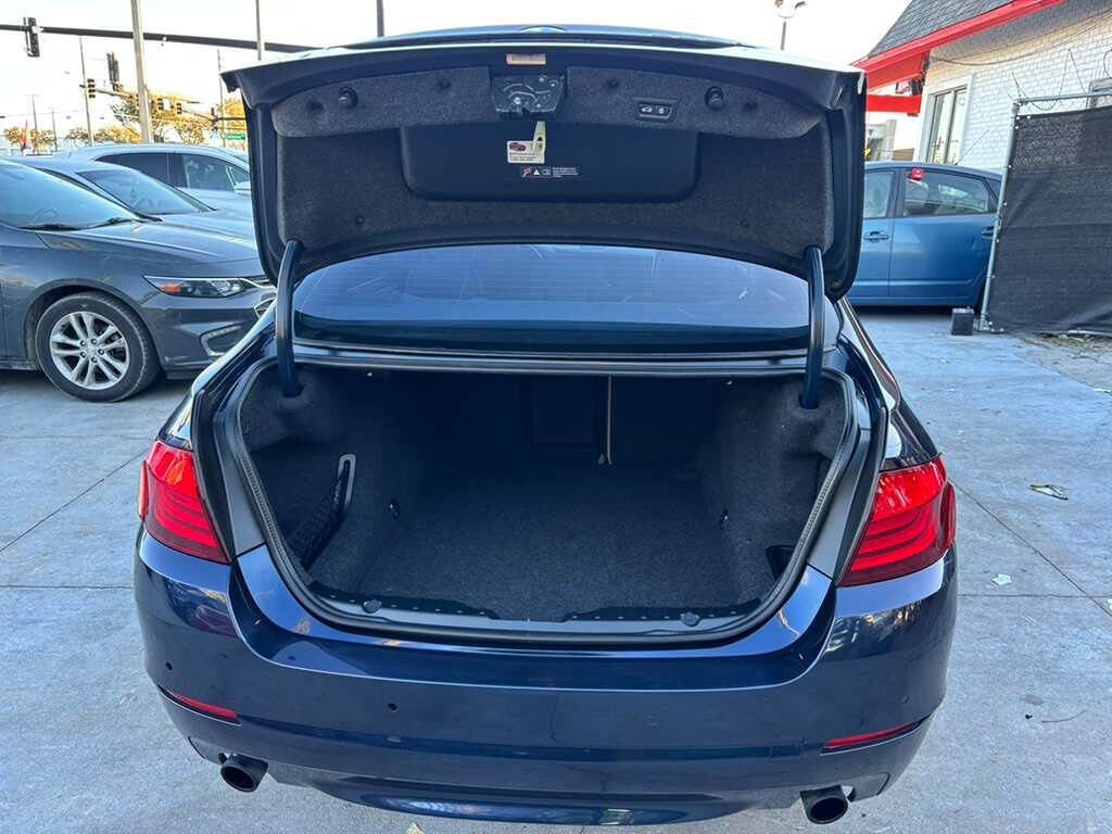 Used 2012 BMW 535i xDrive Sedan image 7
