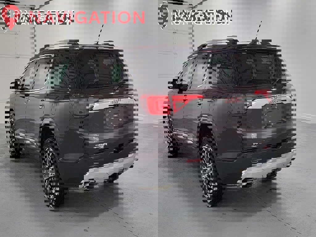 Used 2018 GMC Acadia Denali w/ Technology Package image 7