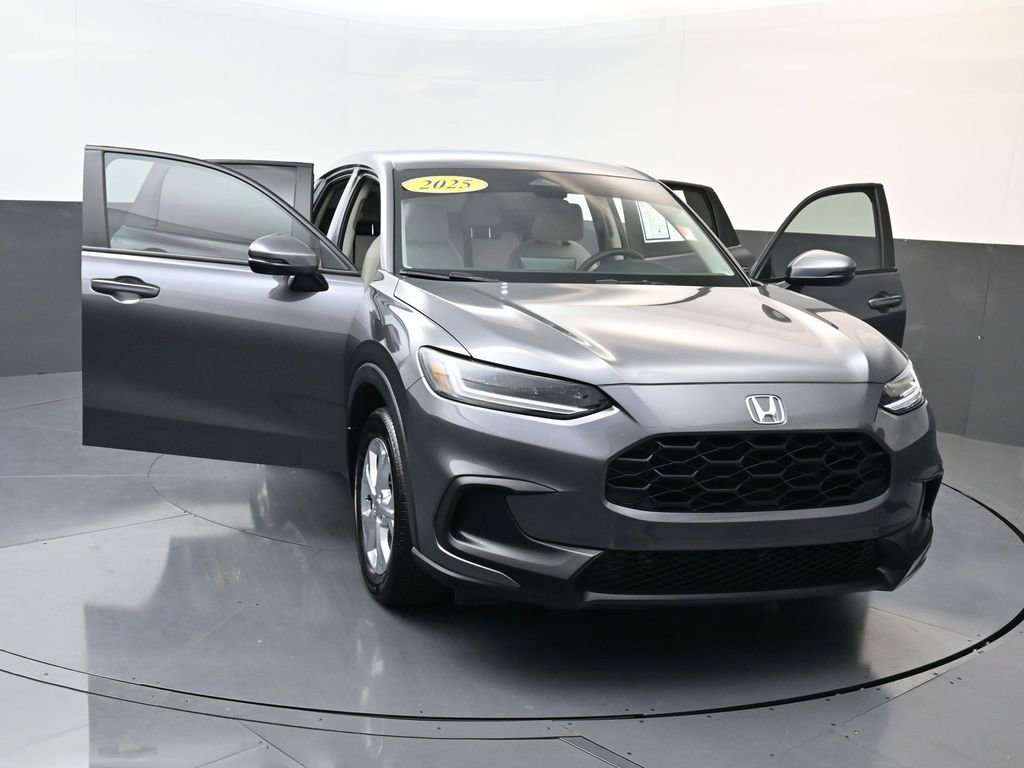 Used 2025 Honda HR-V LX image 29