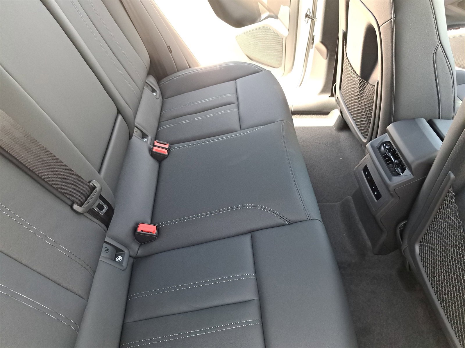 New 2025 Audi Q6 e-tron Premium image 11