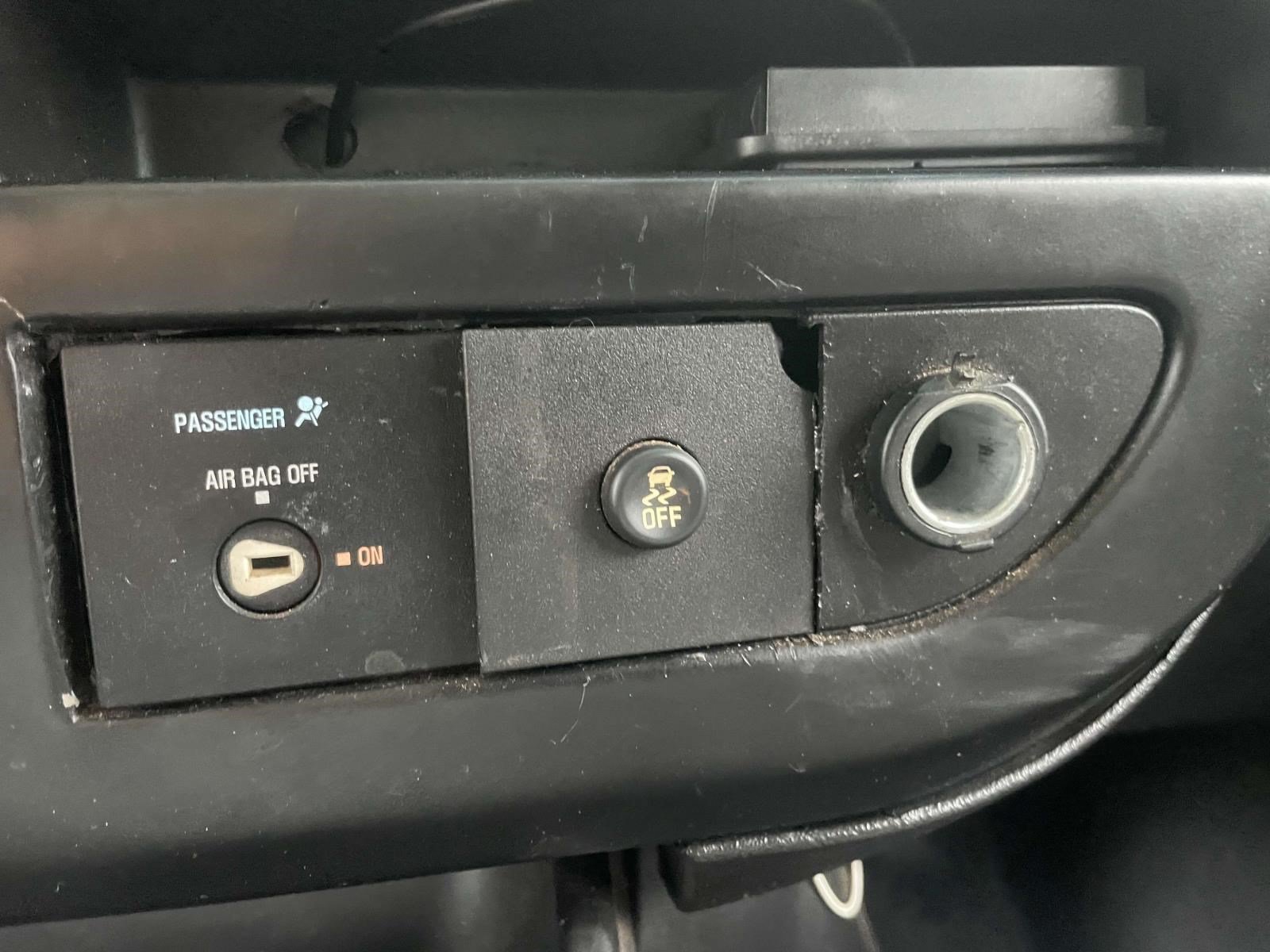 Used 2016 GMC Savana 2500 RWD image 19