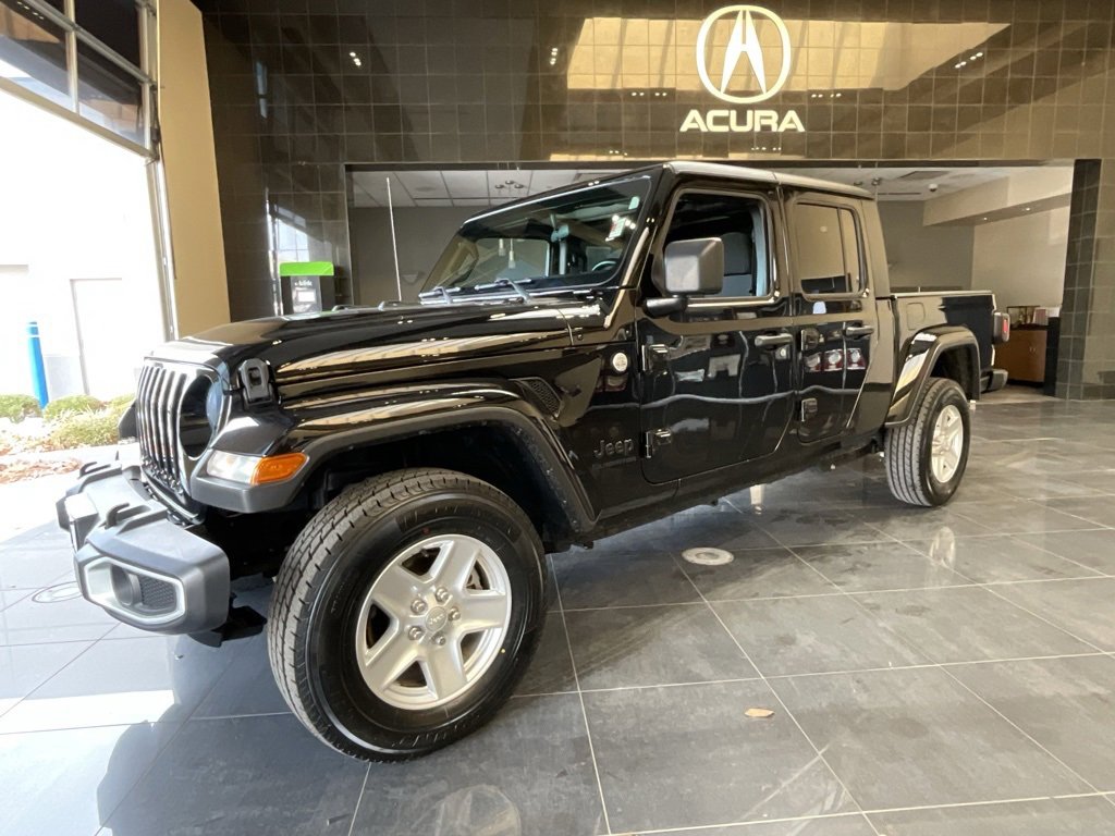 Used 2021 Jeep Gladiator Sport image 3