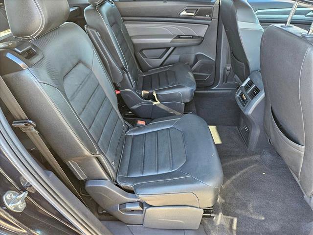 Used 2023 Volkswagen Atlas SEL Premium image 18