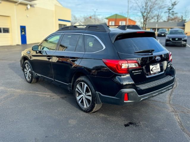 Used 2018 Subaru Outback 2.5i Limited image 6