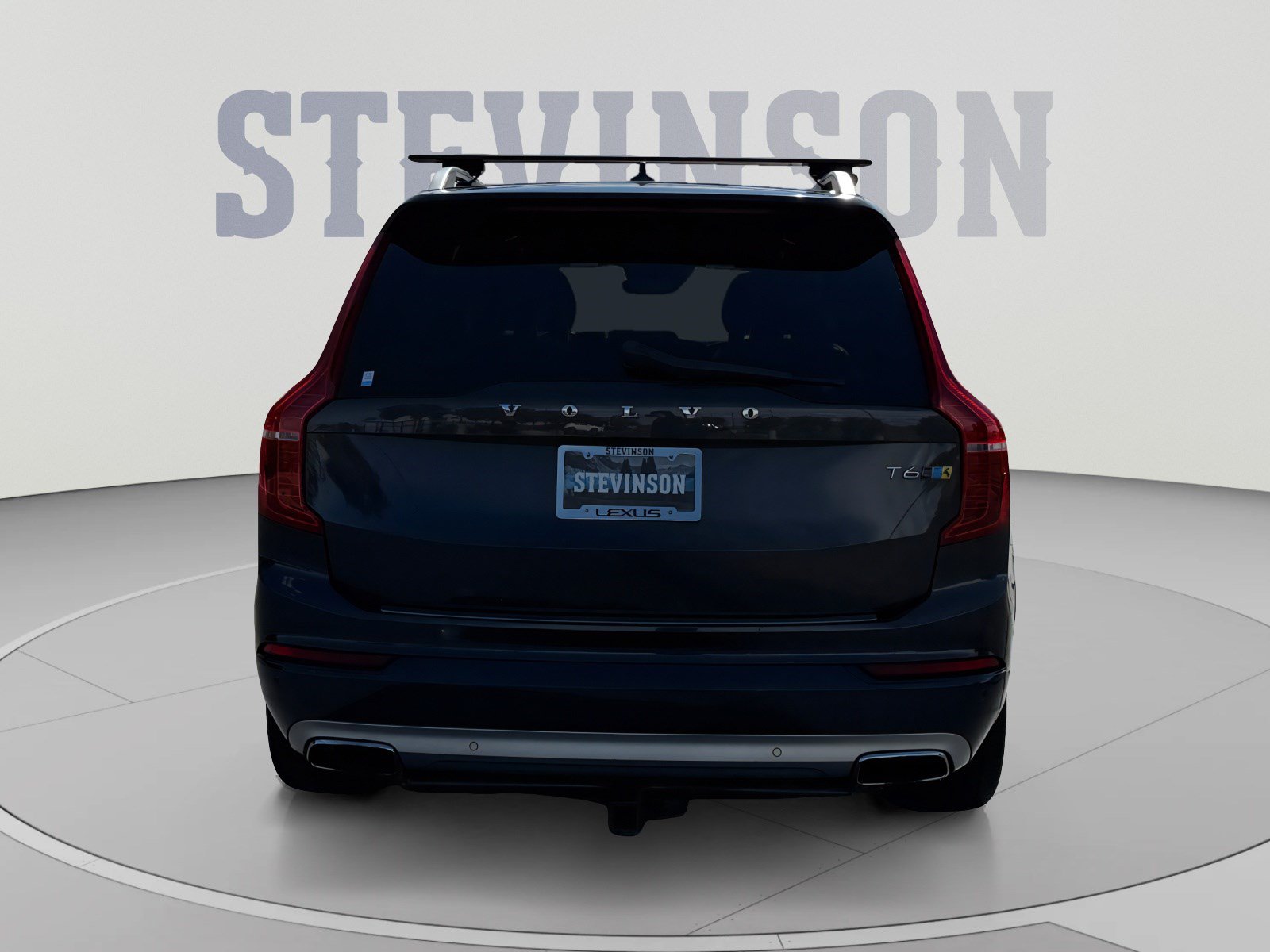 Used 2017 Volvo XC90 T6 Momentum w/ Vision Package AWD/4WD image 4