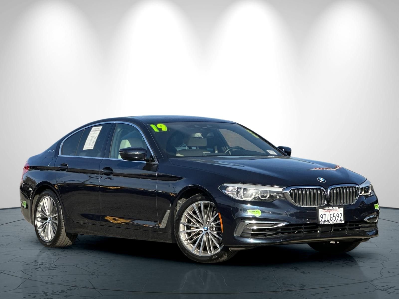 Used 2019 BMW 530e image 2