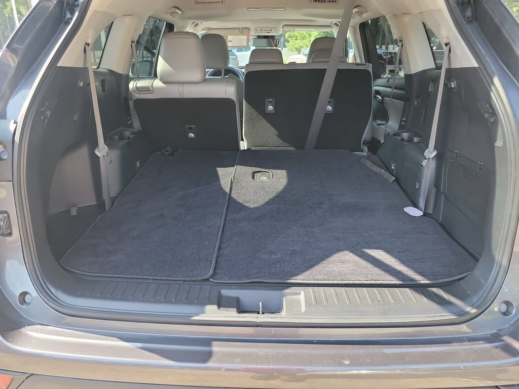 Certified 2021 Toyota Highlander XLE FWD image 34