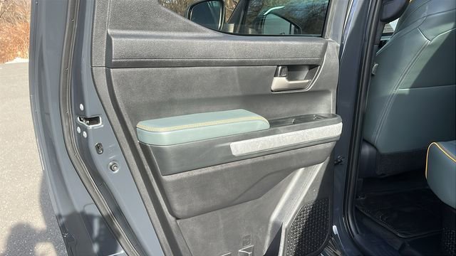 Used 2024 Toyota Tacoma Trailhunter image 19