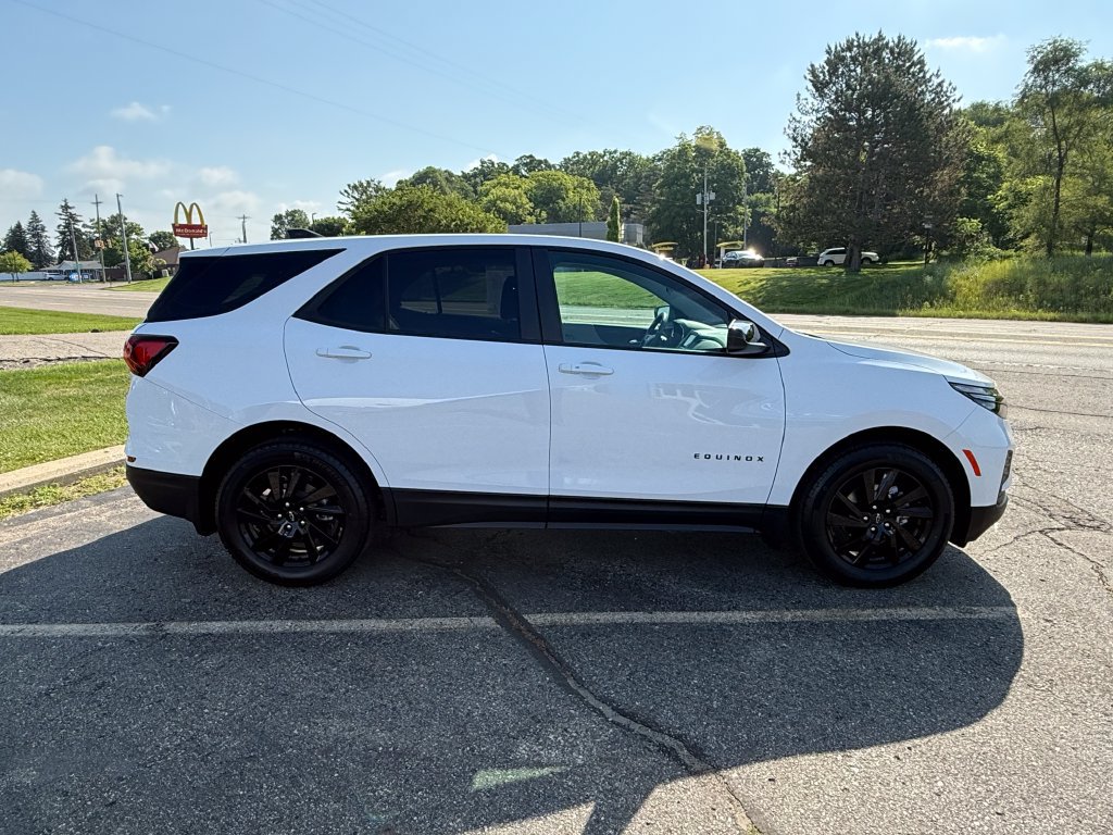 Certified 2024 Chevrolet Equinox LS w/ LS Convenience Package AWD/4WD image 7