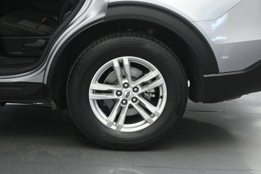 Certified 2022 Ford Explorer XLT RWD image 25