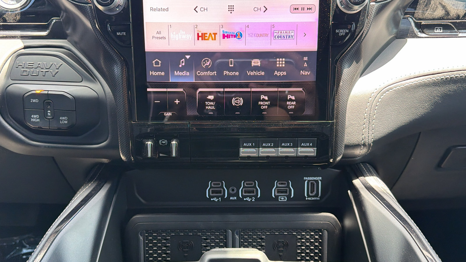 Certified 2026 RAM 3500 Limited AWD/4WD image 19