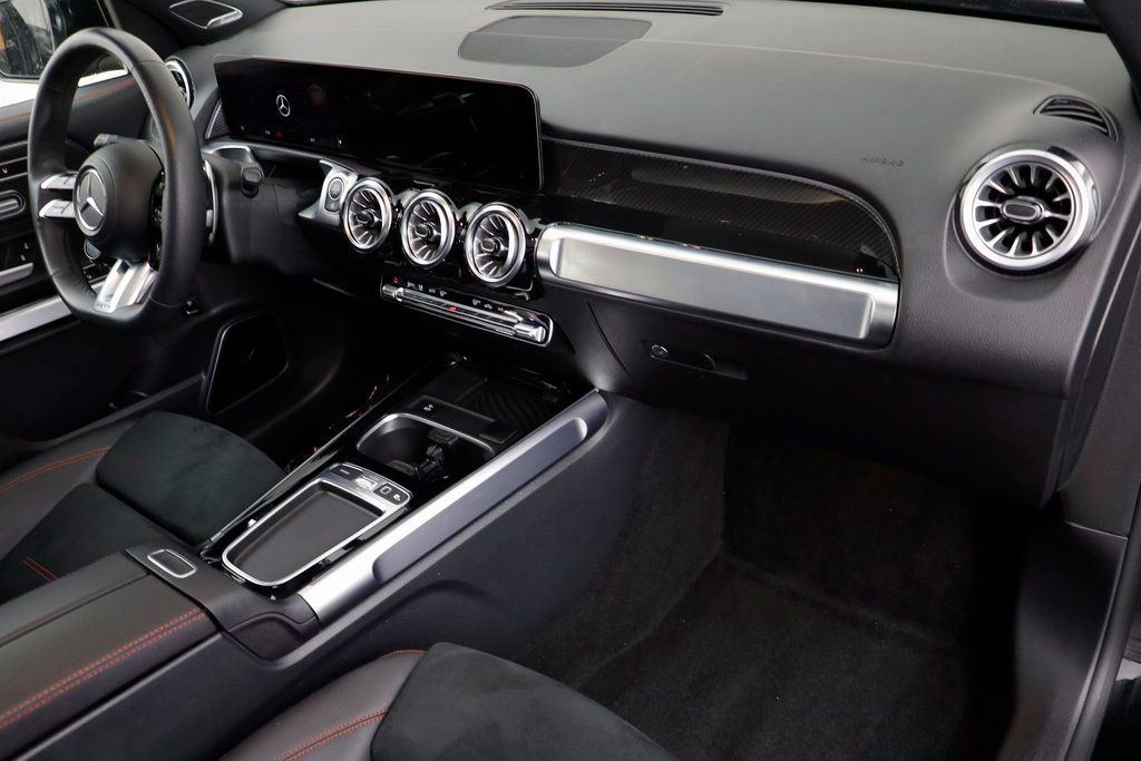 Used 2025 Mercedes-Benz GLB 35 AMG 4MATIC image 20