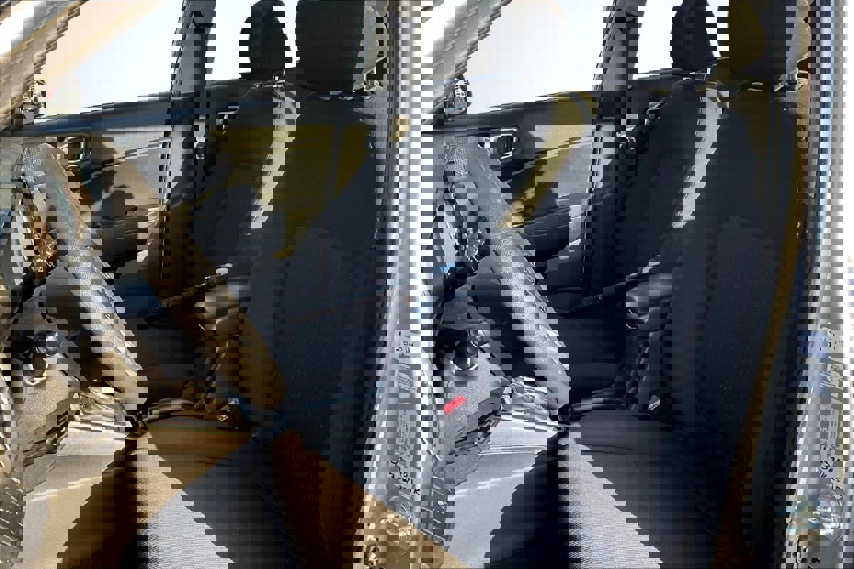 Used 2024 Hyundai Venue SE image 25