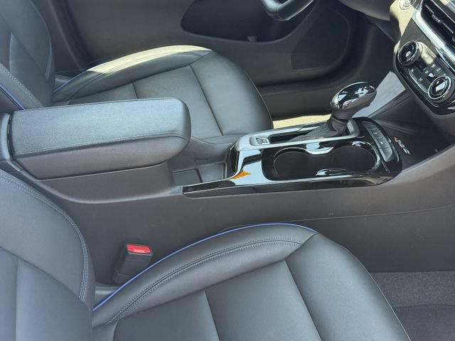 Used 2025 Buick Envista Sport Touring w/ Convenience I Package FWD image 16