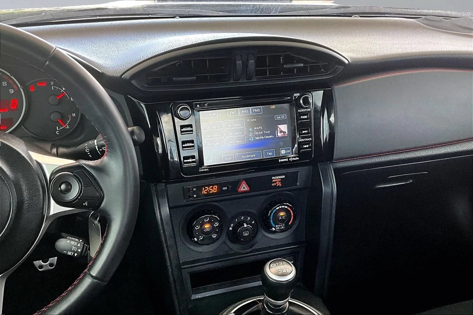 Used 2018 Subaru BRZ Premium w/ Popular Package #1 RWD image 9
