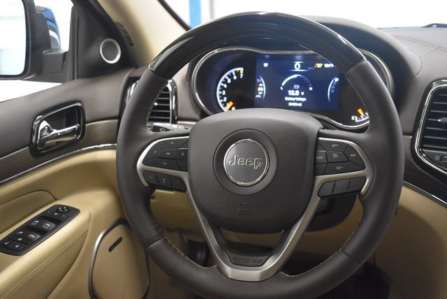 Used 2019 Jeep Grand Cherokee Overland AWD/4WD image 22