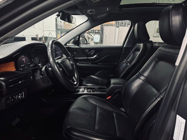 Used 2021 Lincoln Corsair Reserve w/ Equipment Group 201A image 17