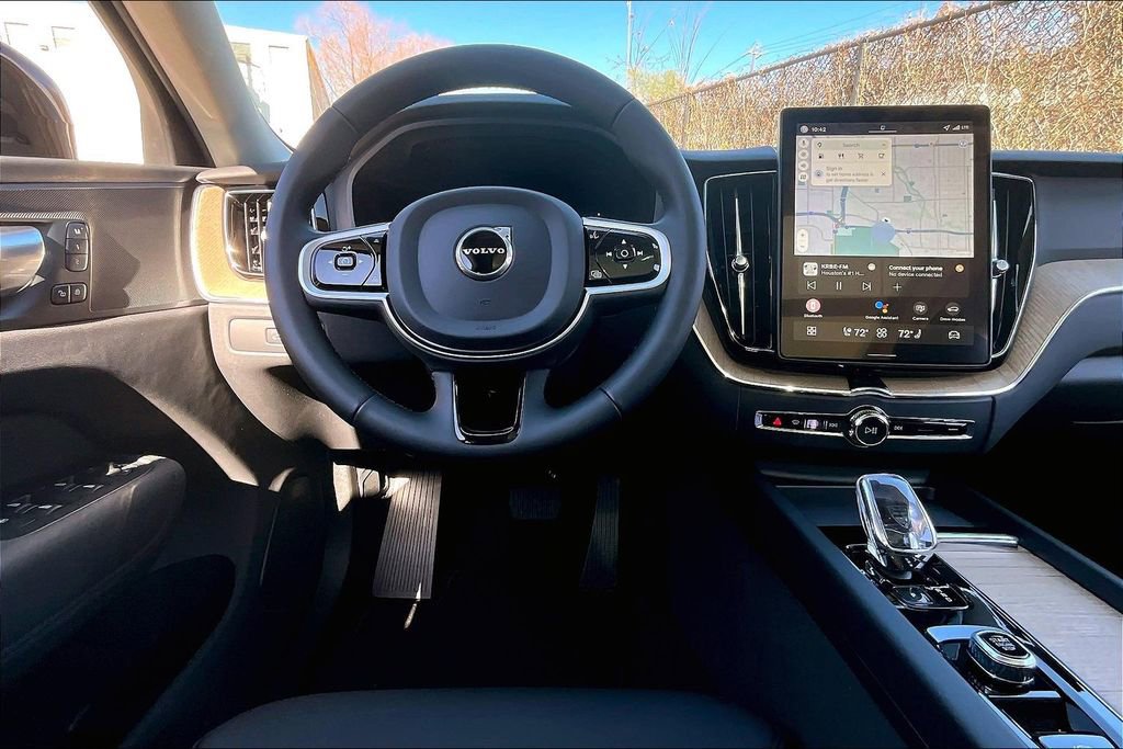 New 2026 Volvo XC60 B5 Plus w/ Protection Package Premier AWD/4WD image 23