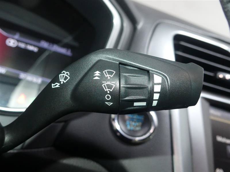Used 2016 Ford Fusion Titanium FWD image 35