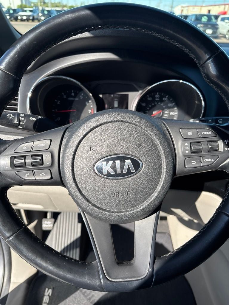 Used 2021 Kia Sedona EX FWD image 15