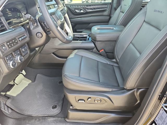 Used 2024 GMC Yukon Denali w/ Advanced Technology Package image 19