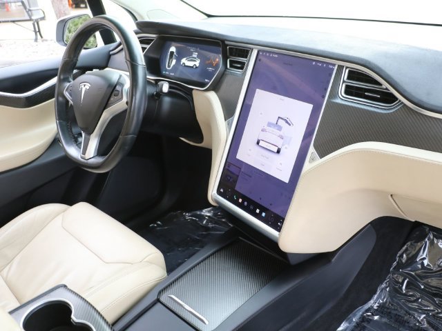 Used 2017 Tesla Model X 75D AWD/4WD image 12