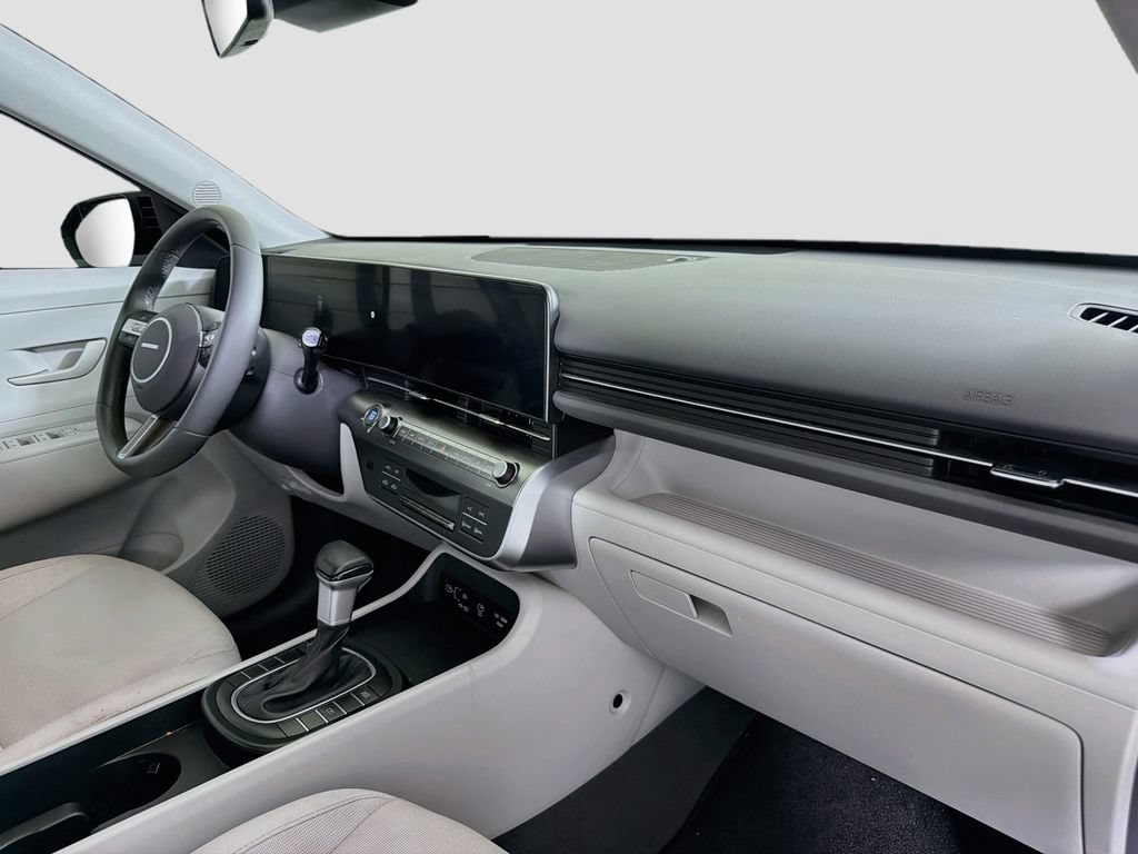 Used 2024 Hyundai Kona SEL FWD image 27