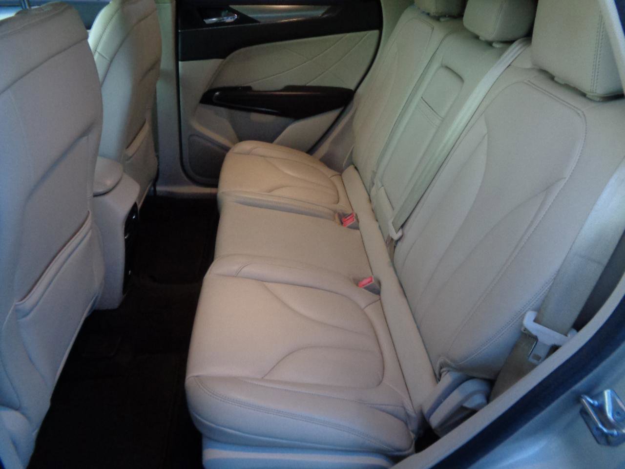 Used 2017 Lincoln MKC Premiere image 10