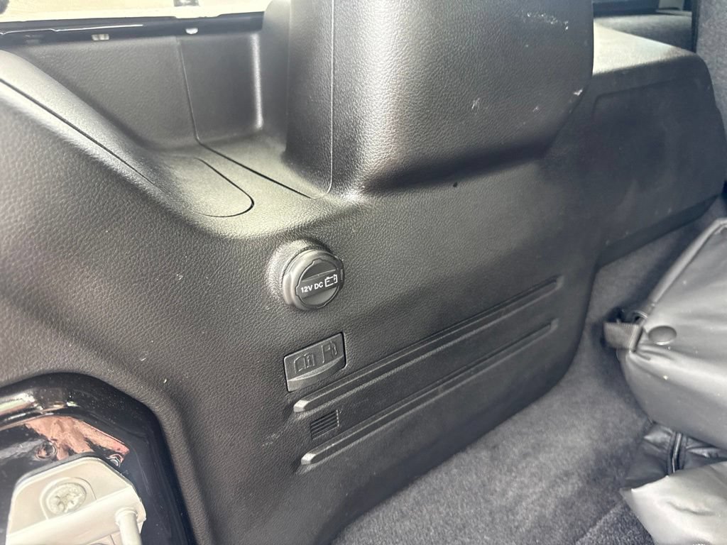 Used 2025 Jeep Wrangler Unlimited Sahara AWD/4WD image 44
