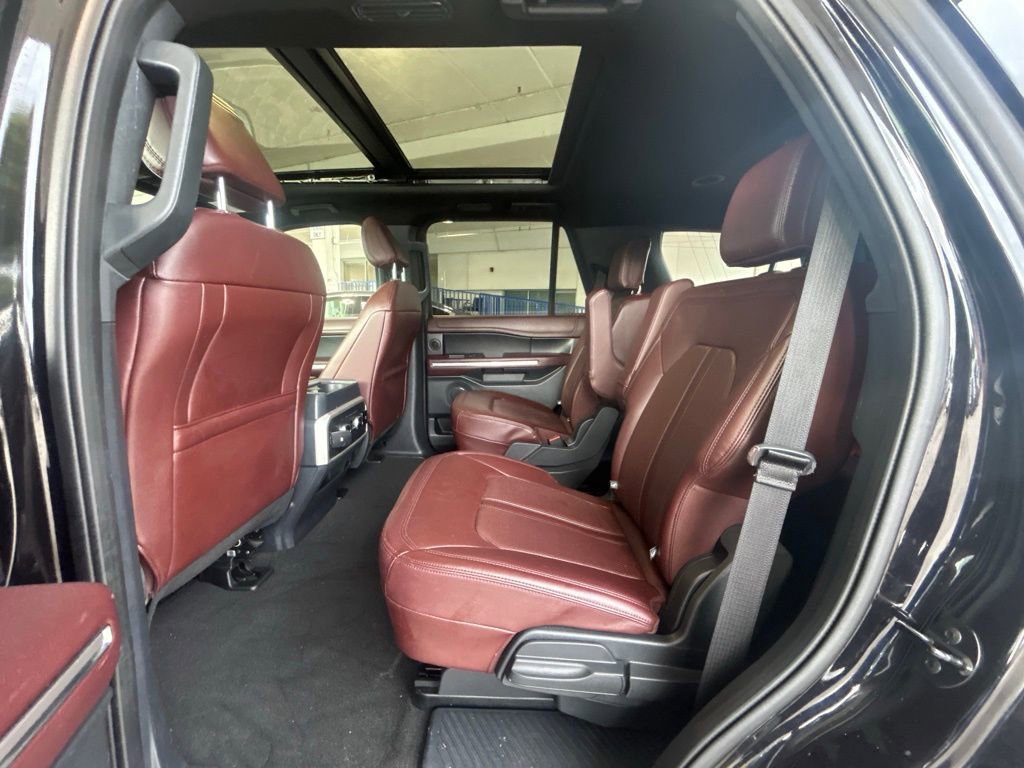 Used 2024 Ford Expedition Limited image 31