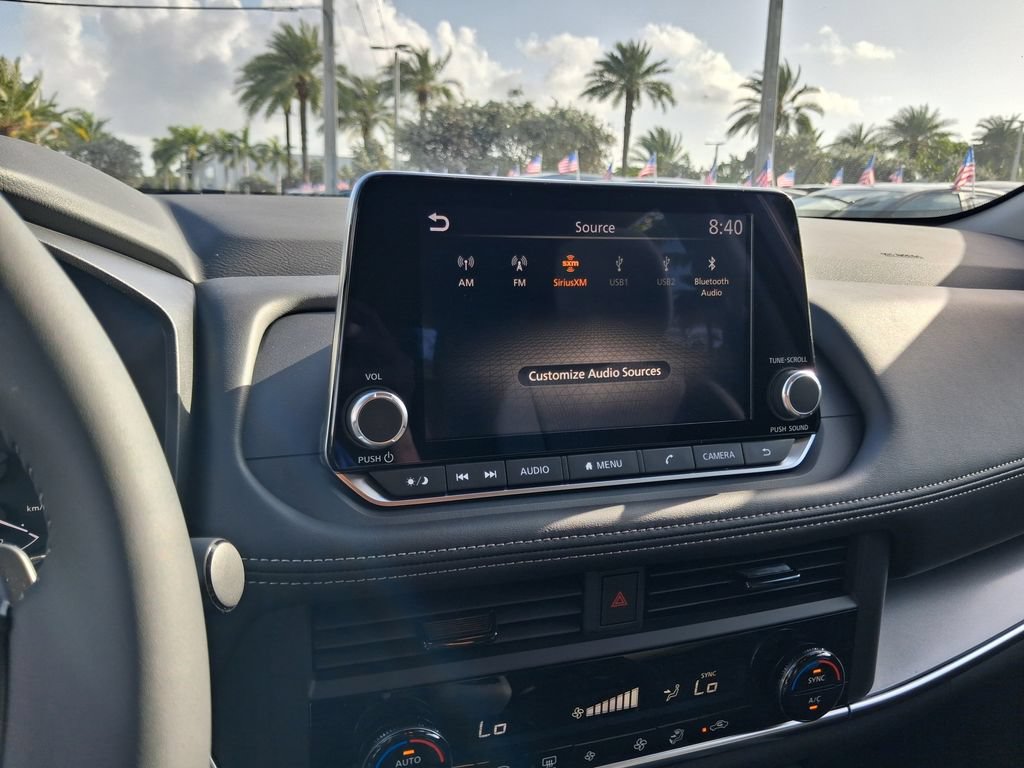 Certified 2026 Nissan Rogue SV FWD image 25