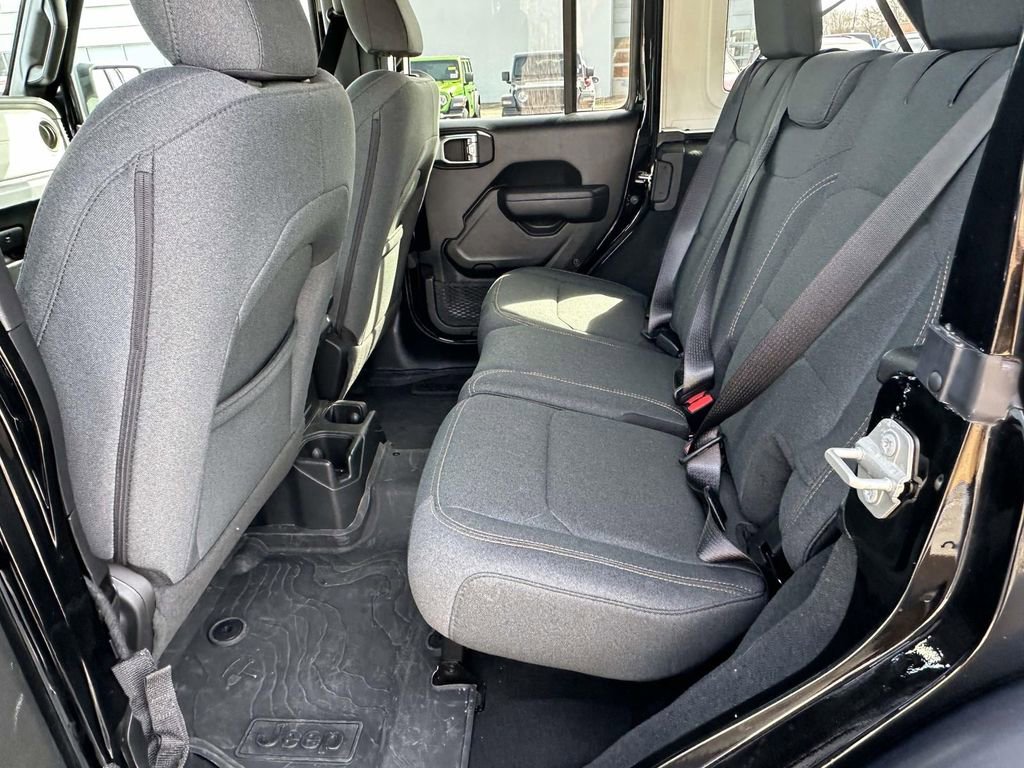 Certified 2024 Jeep Wrangler Willys image 12